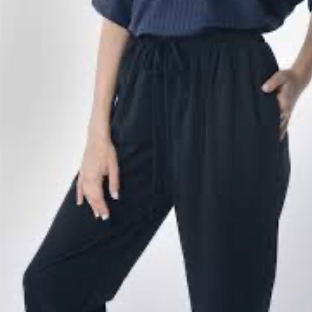 Black trouser pocket slim pants